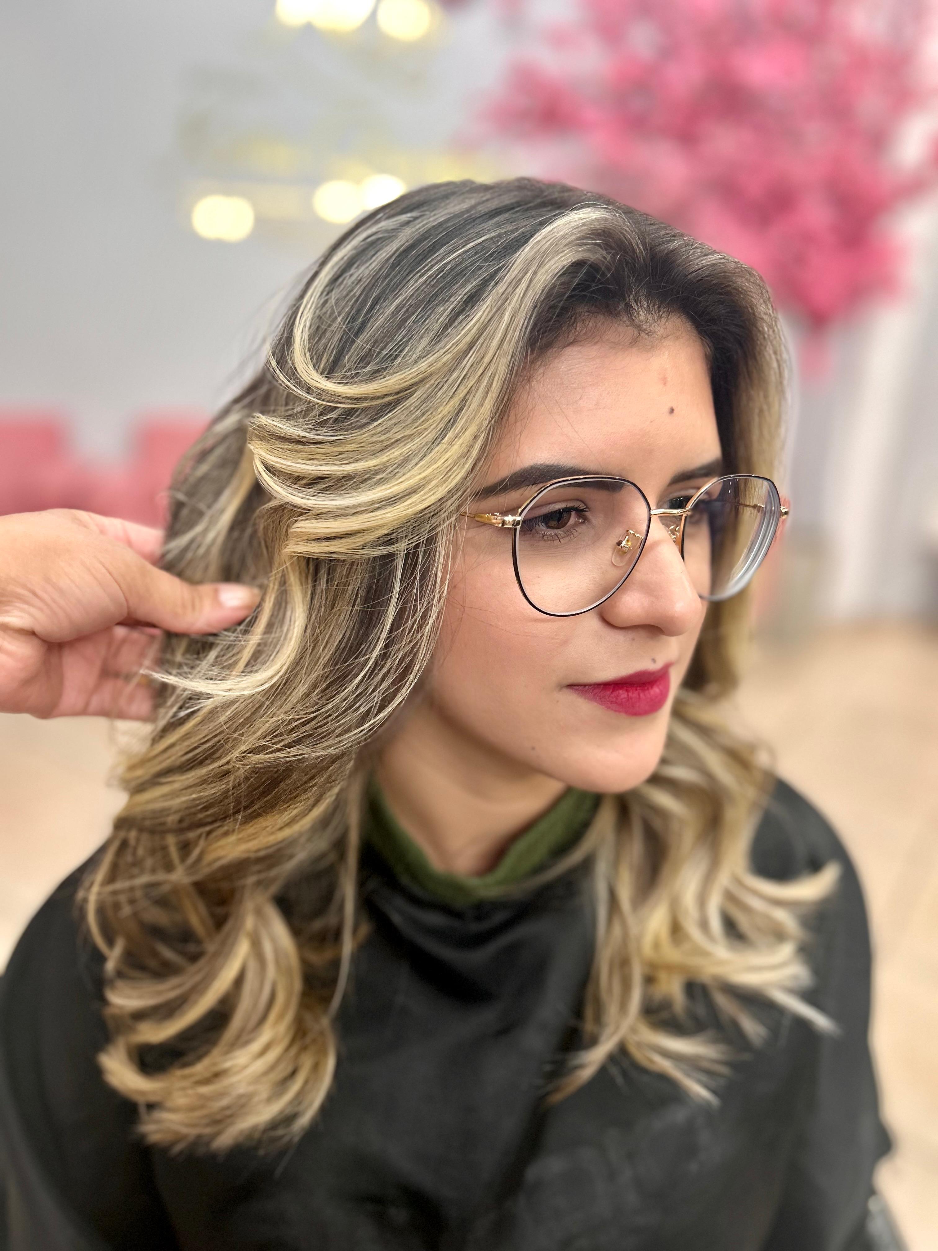 Moreno Iluminado Mel